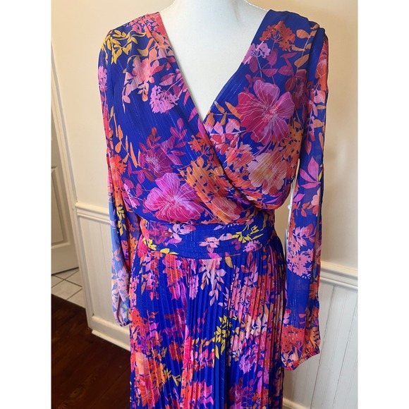 For Sienna Dresses & Skirts - Sienna Blue Floral Pleated Maxi Dress Long Sleeve V-Neck Shimmer NWT chiffon 6